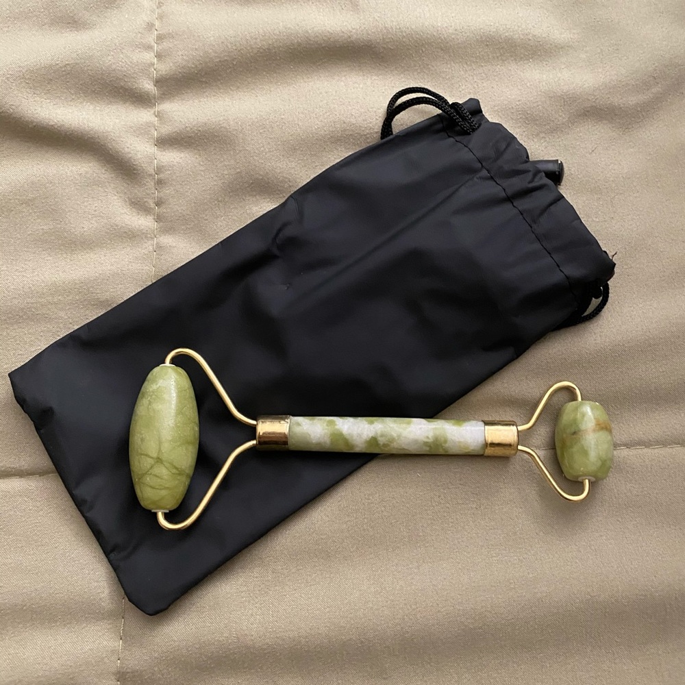 BRAND NEW jade roller